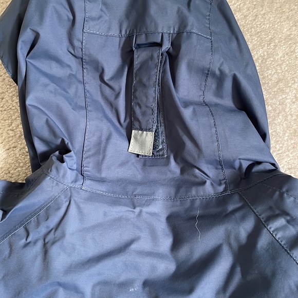 Boys raincoat/windbreaker - Picture 3 of 3
